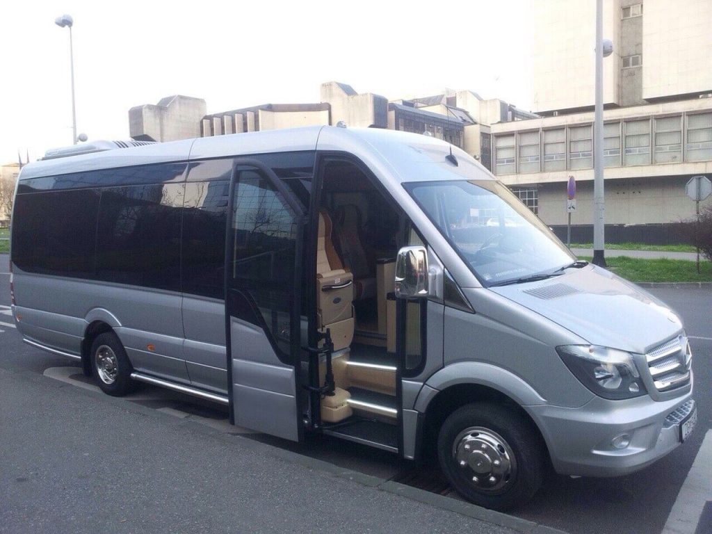 Mercedes Sprinter - minibus 2